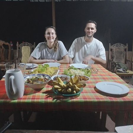 Gimanhala Cottage & Cookary Class อนุราธปุระ ภายนอก รูปภาพ