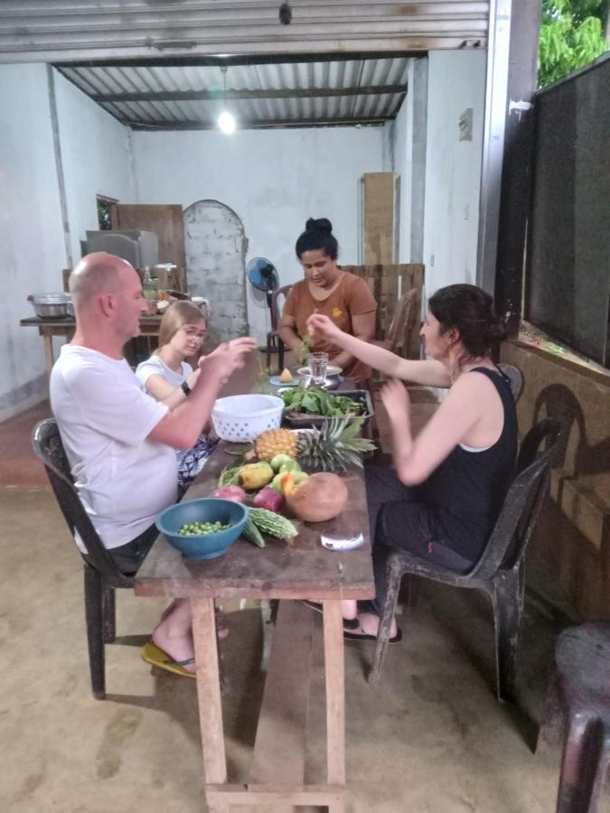 Gimanhala Cottage & Cookary Class อนุราธปุระ ภายนอก รูปภาพ